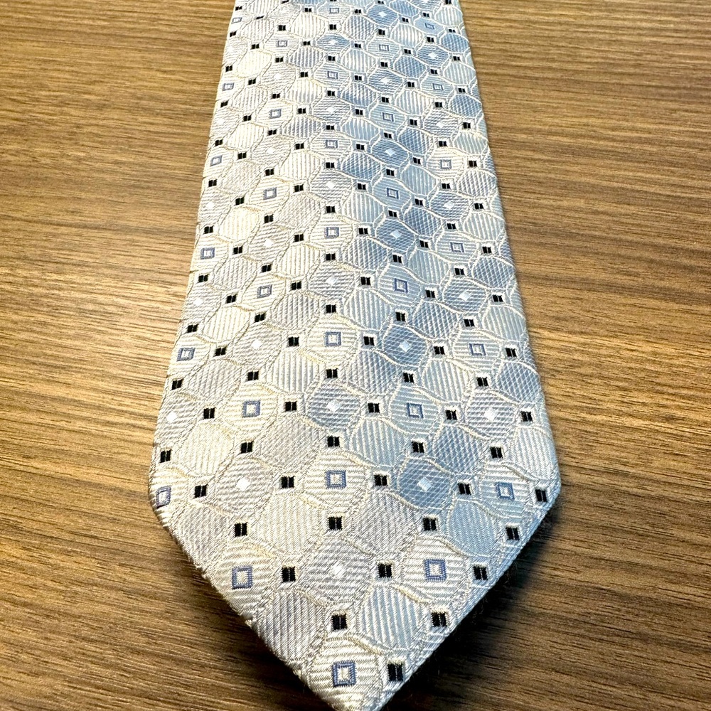 Pronto Uomo 100% Silk Xtra Long Tie. Silver & Black